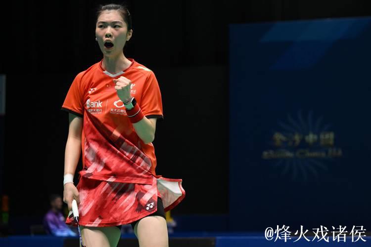 高昉洁羽毛球世锦赛首战告捷!顺利挺进女单32强 高昉洁羽毛球世锦赛首战告捷!顺利挺进女单32强