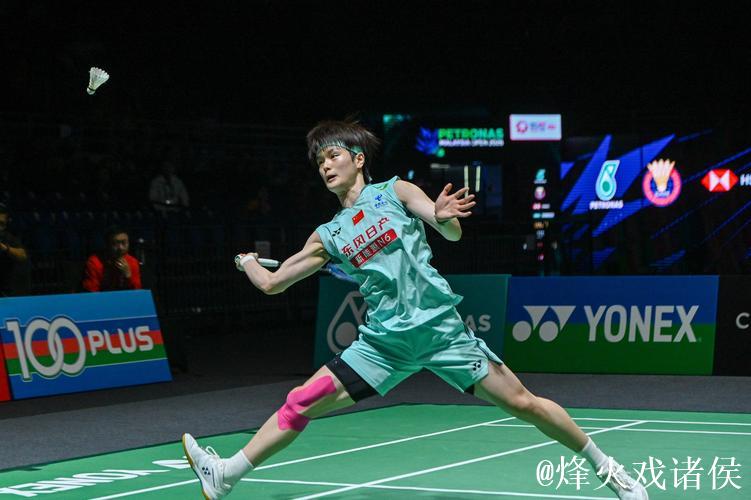 马来西亚羽毛球公开赛：国羽斩获两金三银圆满落幕